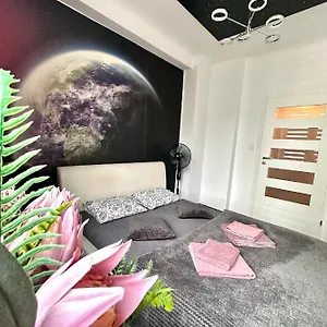 Space 2 Center Apartament Warszawa